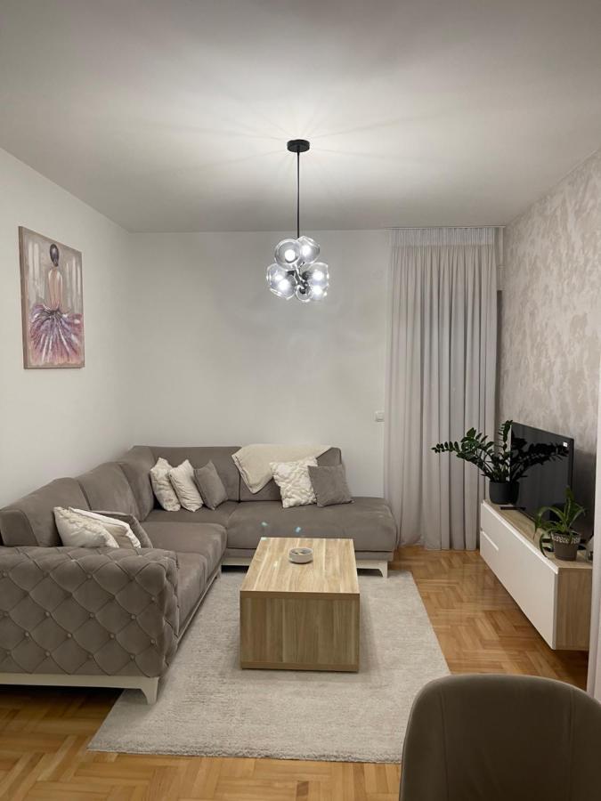 Appartement Monarh à Bijeljina Extérieur photo
